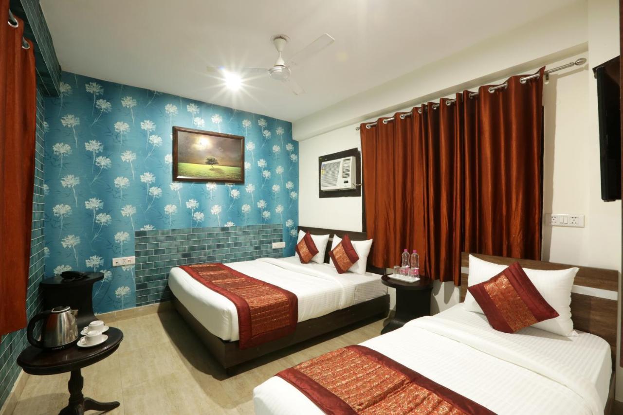 Hotel Airport Star New Delhi Exterior photo