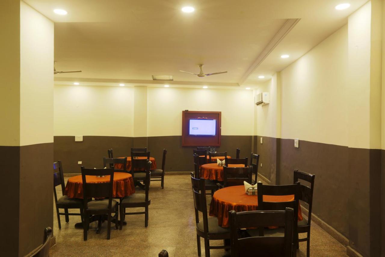 Hotel Airport Star New Delhi Exterior photo