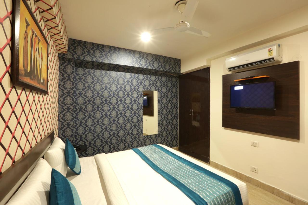 Hotel Airport Star New Delhi Exterior photo